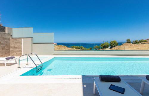 Lagoon Seaside Villa, Sumptuous Retreat,By ThinkVilla - Photo 1