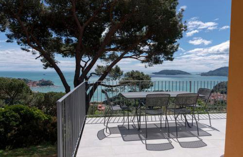"Torretta House", inside Le Agavi Private Park on Lerici hill, shared Pool and Tennis, AC, parking next door, additional parking in Lerici, Cooking Lesson and Wine Tasting - Photo 15