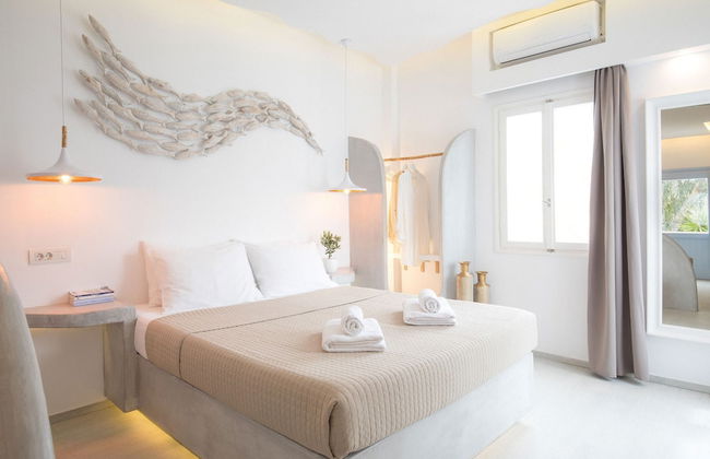 Light Blue Window Kamari - Foto 1