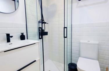 CHARLOT Center Apartment I by SunCastle apartamentos - Foto 9