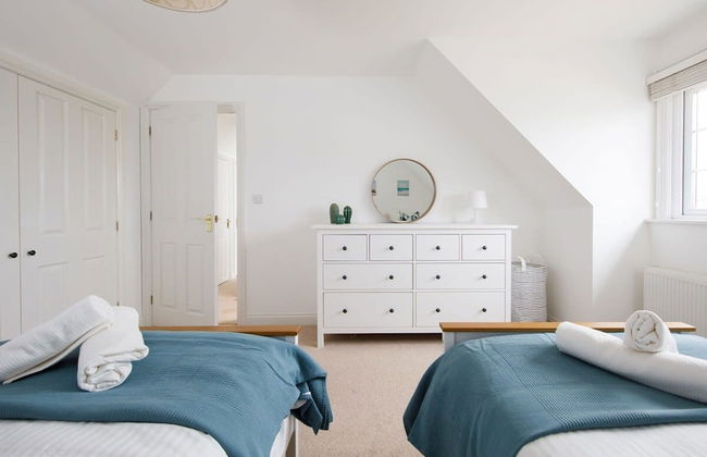 Modern Stylish Seaside Family Home - Foto 53