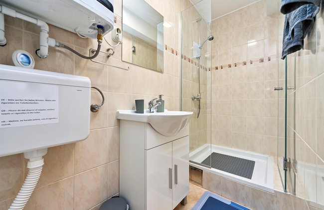Holiday House Dora - Nice home with nice forest view and Outdoor swimming pool, Whirlpool-Jacuzzi, Sauna, 2 bedrooms and WiFi - Foto 20