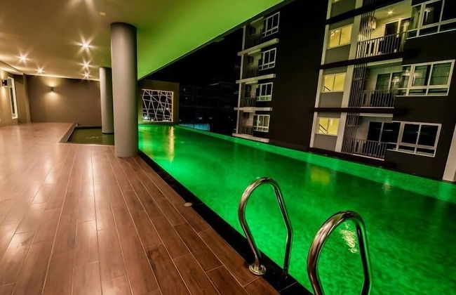 The Violin Sriracha - Photo 27