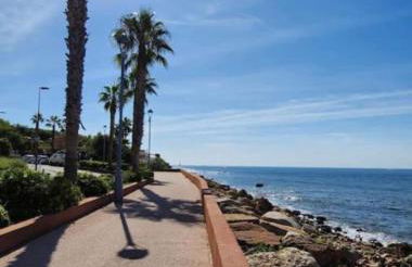 Studio climatisé avec jardin et plage à 250m - Photo 24