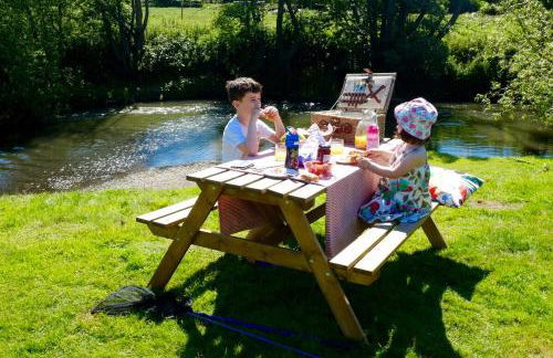 The Granary, Wonderful Riverside Accommodation - Photo 9
