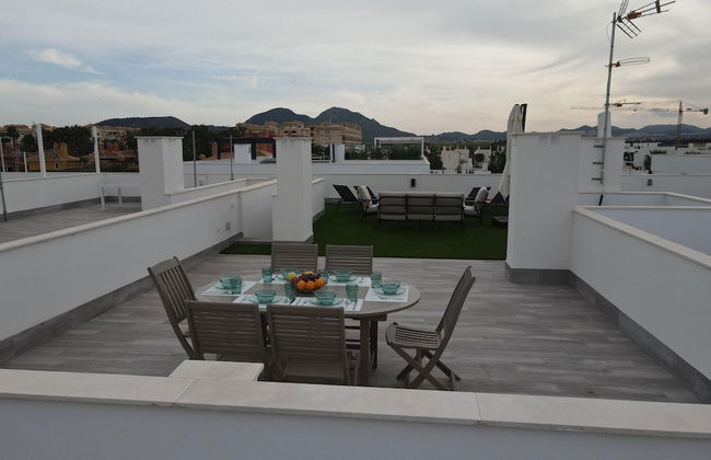Outstanding 2 bed Apartment With Rooftop sea Views - Foto 27