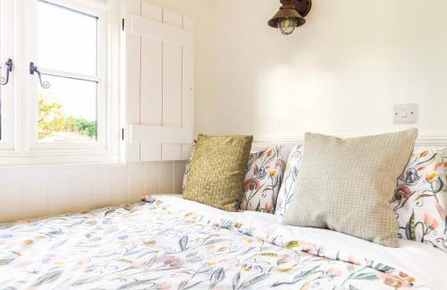 Shepherds Hut by Leap Escapes - Foto 8