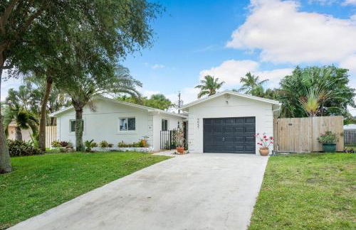 Chic Coastal - Heated Pool per request, Near PGA & Everything! - Foto 32