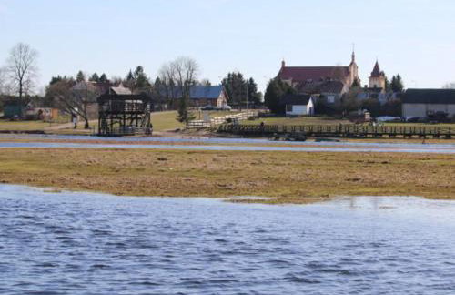 House by the Śliwno-Waniewo footbridge, close to the park - Foto 8