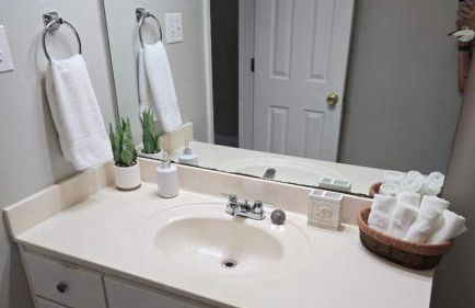 Hazel's Happy Hideaway- Midtown Mobile! - Foto 40