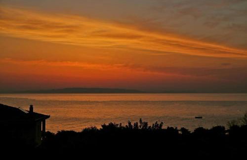 Elena's Family Apartments - Photo 18