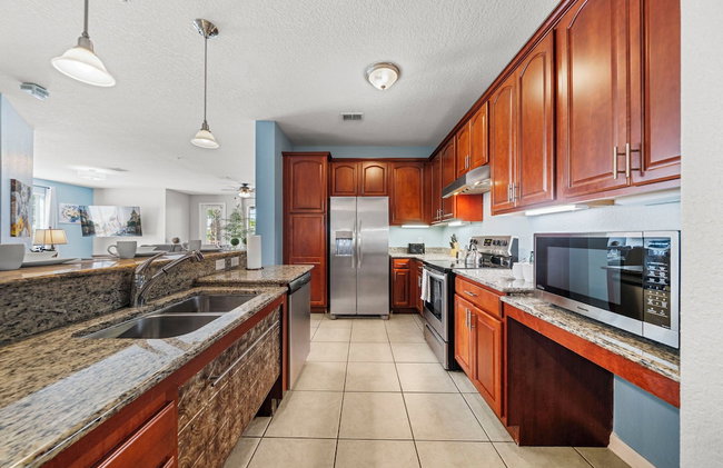 Lakefront Luxury - Photo 50