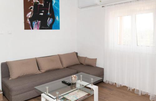 Five Bedroom Villa With Pool - Foto 6