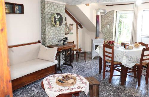 Mary's house - Photo 4