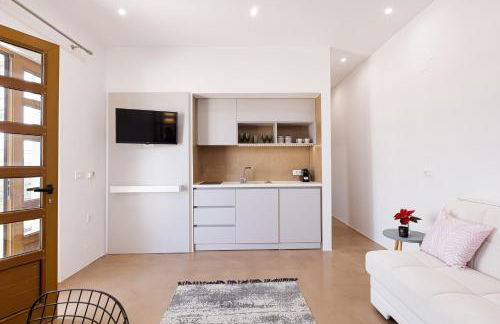 Villa Staride, sea view, private heated pool, playground - Foto 32