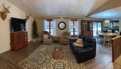 Lakeside Getaway with Hot Tub - Foto 2