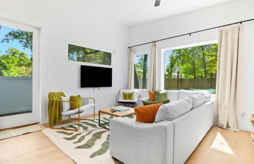 New-Dog Friendly,Hot Tub, Fire-pit, 1 mile to DTWN - Foto 40