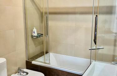 Apartamento 110m - Vistas Rambla - AC - WiFi - Parking - Centro - Foto 15