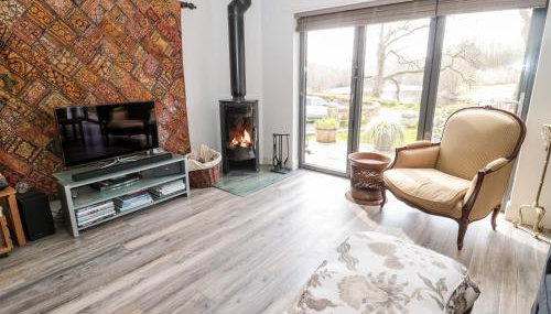 Romsey Lodge - Photo 3