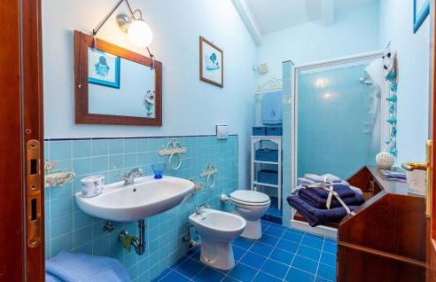 Awesome Home In Villa Di Piteccio - Foto 29