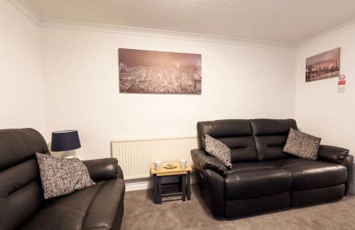 Immaculate 5 Bedroom House - Foto 26