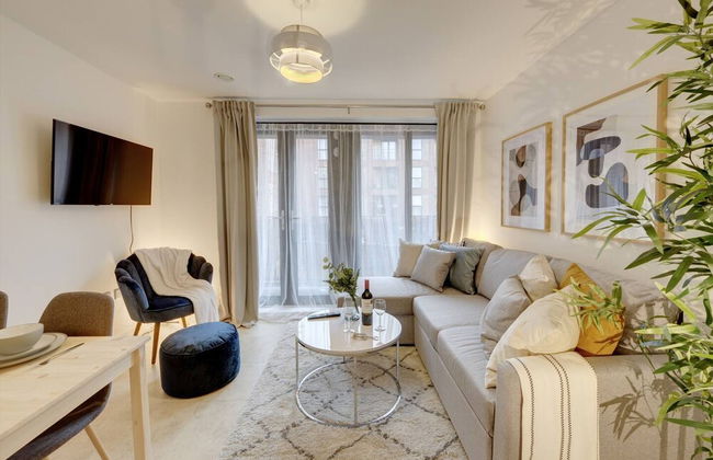 Lovely Flat in Kiln Close With Free Parking - Photo 51