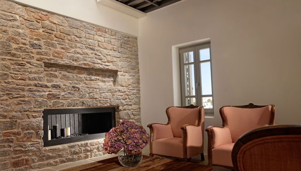 Coin salon dans le hall