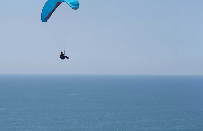 Vuelo en parapente por Montañita - Foto 1