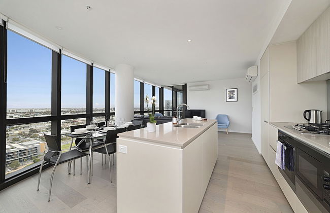 Melbourne Lifestyle Apartments - Best Views on Collins - Photo 77