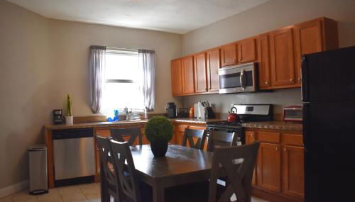 Urban Oasis 4BR Industrial Apartment - Foto 4