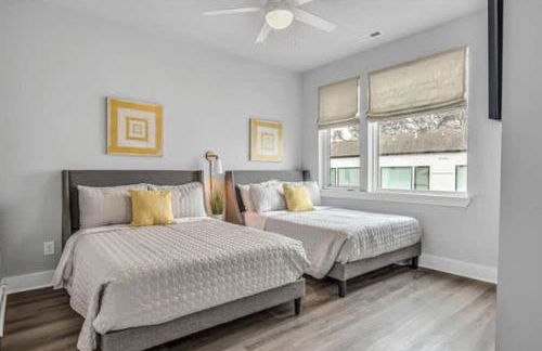 Nash Getaway - Private Rooftop Patio - Sleeps 12 - Foto 3