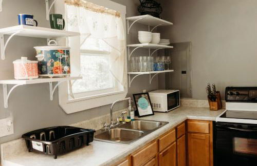 Rayburn's Drowsy Lane Retreat - Photo 14