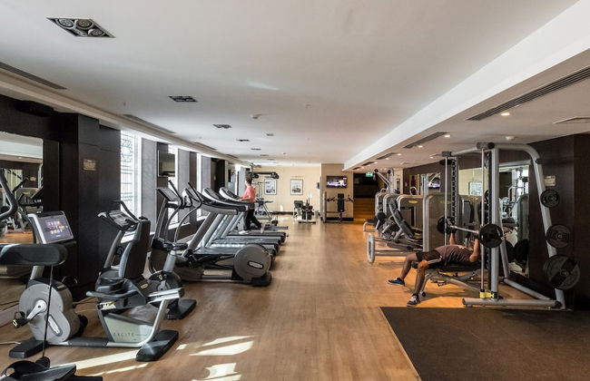 Maison Privee - Exclusive Apt w/ Direct Burj Khalifa Views - Photo 26