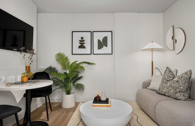 The Tokyo 003 - Photo 9