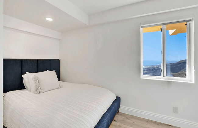 Castlewood by Avantstay Malibu Cliffside + View - Photo 8