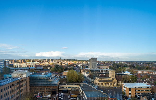 Central View Apartment - Photo 15