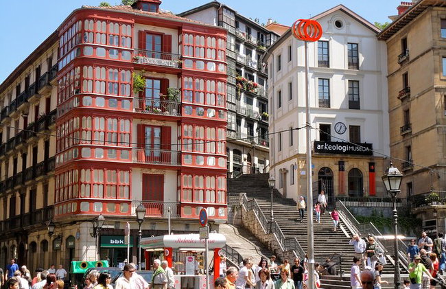 Bilbao Exclusive Private Walking Tour - Photo 5