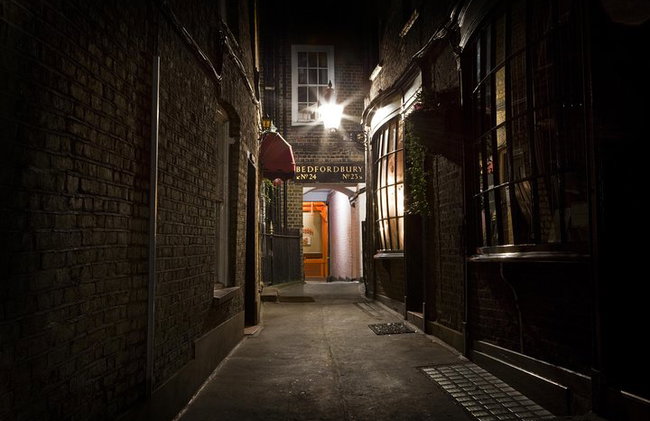 Jack the Ripper Walking Tour with Ripper-ologist - Photo 5