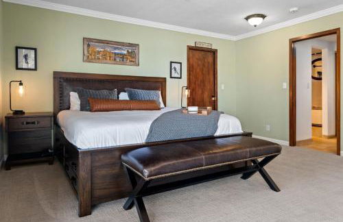 City Center Oasis Prime Location with Views - Foto 8