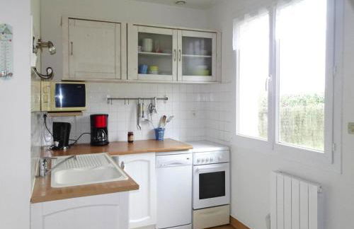 Holiday Home in Portbail Near Sandy Beach - Foto 8