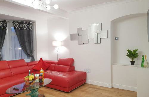 Glasgow Comfortable and Modern 3 Bedroom Mid Terraced Villa - Foto 2