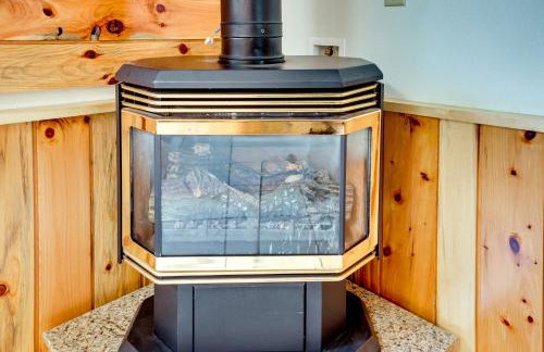 Boat Dock and Fire Pit Lakefront Monico Home! - Foto 7