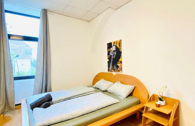 Stylish Shared 3-Bedroom Stay Near City - Foto 51