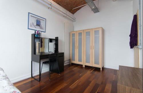 Loft Apartment - Photo 26