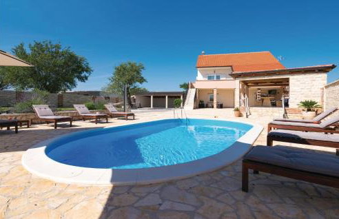 Five-Bedroom Holiday Home In Gorica - Foto 11