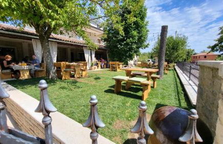 Villa Martin - Countryside Retreat with Pool & Pavilion - Foto 44