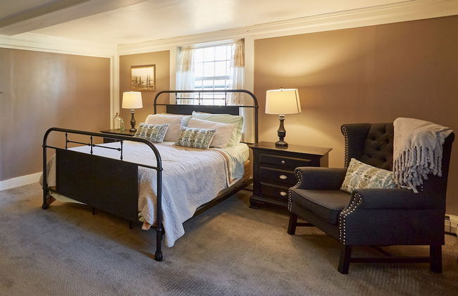 Home Near Hiking Biking w Hottub 6 Bedrooms - Foto 24