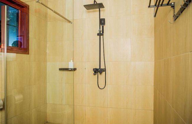 Shose Farmhouse Chalets & Campsite - Photo 22