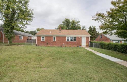 Sojourn on Duke NEW 3 BR in Alexandria - Foto 47