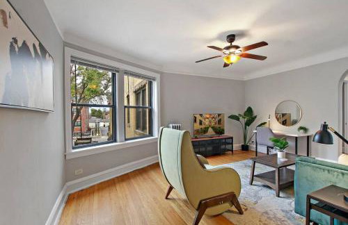 1BR Vibrant & Inviting Apt in Chicago - Montrose 2E - Foto 17